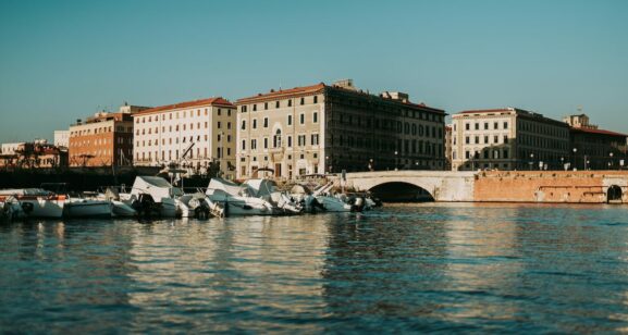 Livorno veduta in arrivo dall'aeroporto di Pisa