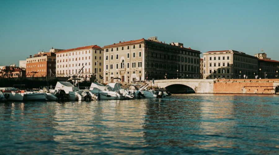 Come raggiungere Livorno dall’Aeroporto di Pisa: mezzi di trasporto e costi