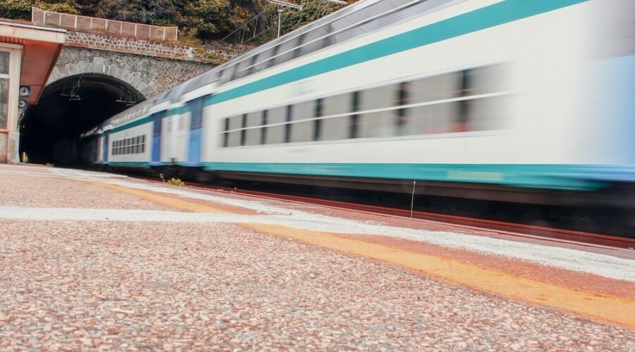 Collegamenti Pisa-Genova: guida ai treni e alternative