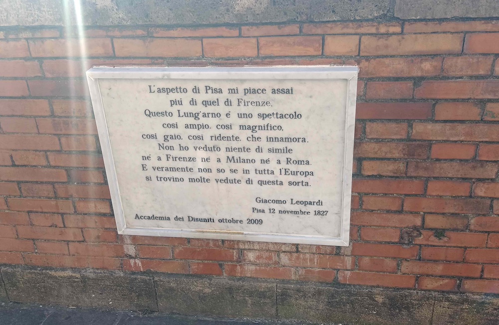 Itinerario Pisa in 1 giorno Lungarno Pacinatti - targa Leopardi
