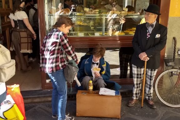 Lucca Comics cosplayer mangiano al Forno Amedeo Giusti