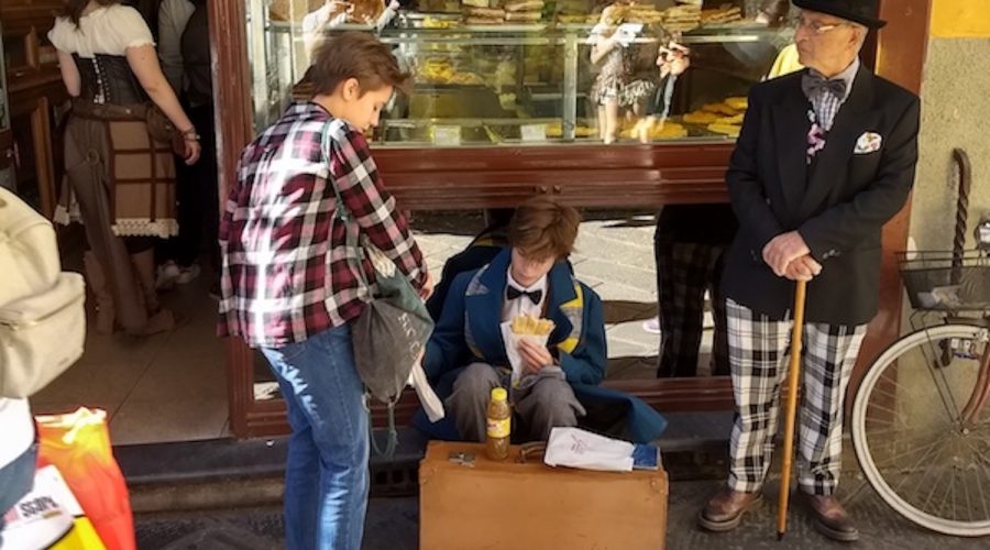 Lucca Comics & Games 2025: tutto quello che devi sapere se vuoi partecipare e dormire a Pisa